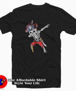 Dabbing Jolly Roger Pirate Unisex T-Shirt