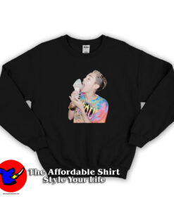 Miley Cyrus Licking Ice Cream Unisex Sweatshirt