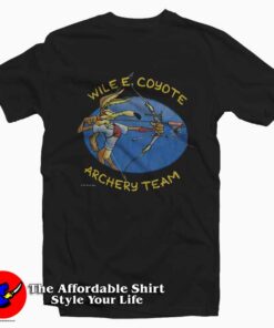 Vintage Wile E Coyote Archery Team T-Shirt