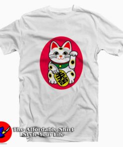 Maneki-Neko Lucky Cat Japan Graphic T-Shirt