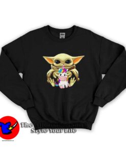 Funny Baby Yoda Hug Unicorn Graphic Unisex Sweatshirt