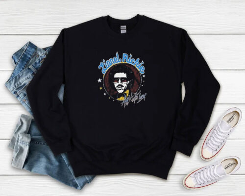 Katy Perry Wears Lionel Richie All Night Long Sweatshirt 500x400 Katy Perry Wears Lionel Richie All Night Long Sweatshirt