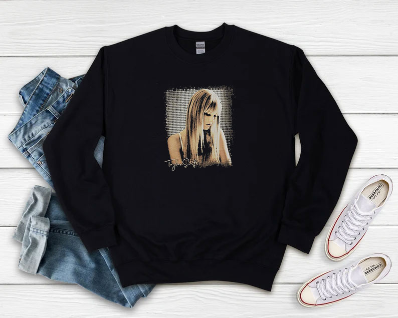 Vintage Graphic Photo Album Taylor Swift Sweatshirt 510x408 image Vintage Graphic Photo Album Taylor Swift Sweatshirt 510x408 Vintage Graphic Photo Album Taylor Swift Sweatshirt